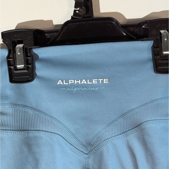 Alphalete Alphalux Harmony Carolina Blue Bike Shorts Women's Size Small - Picture 5 of 5